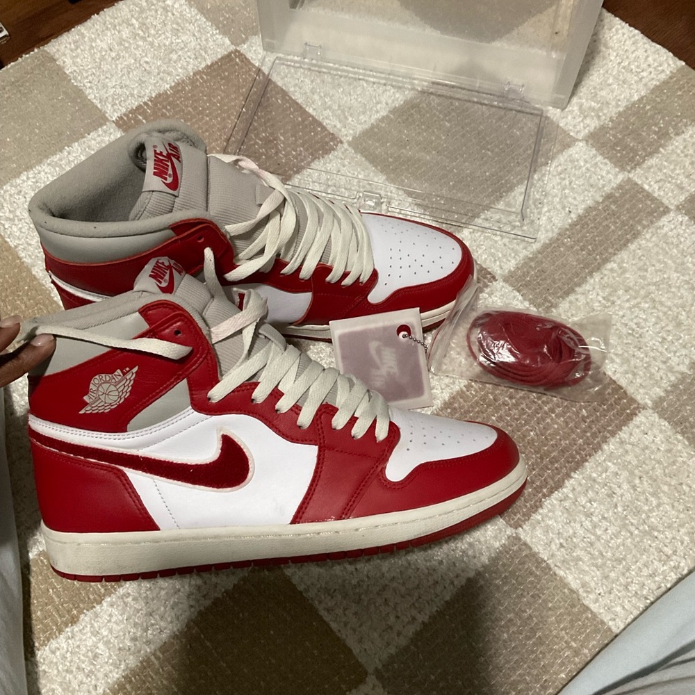 OG Retro Chenille WOMENS RELEASE 1s